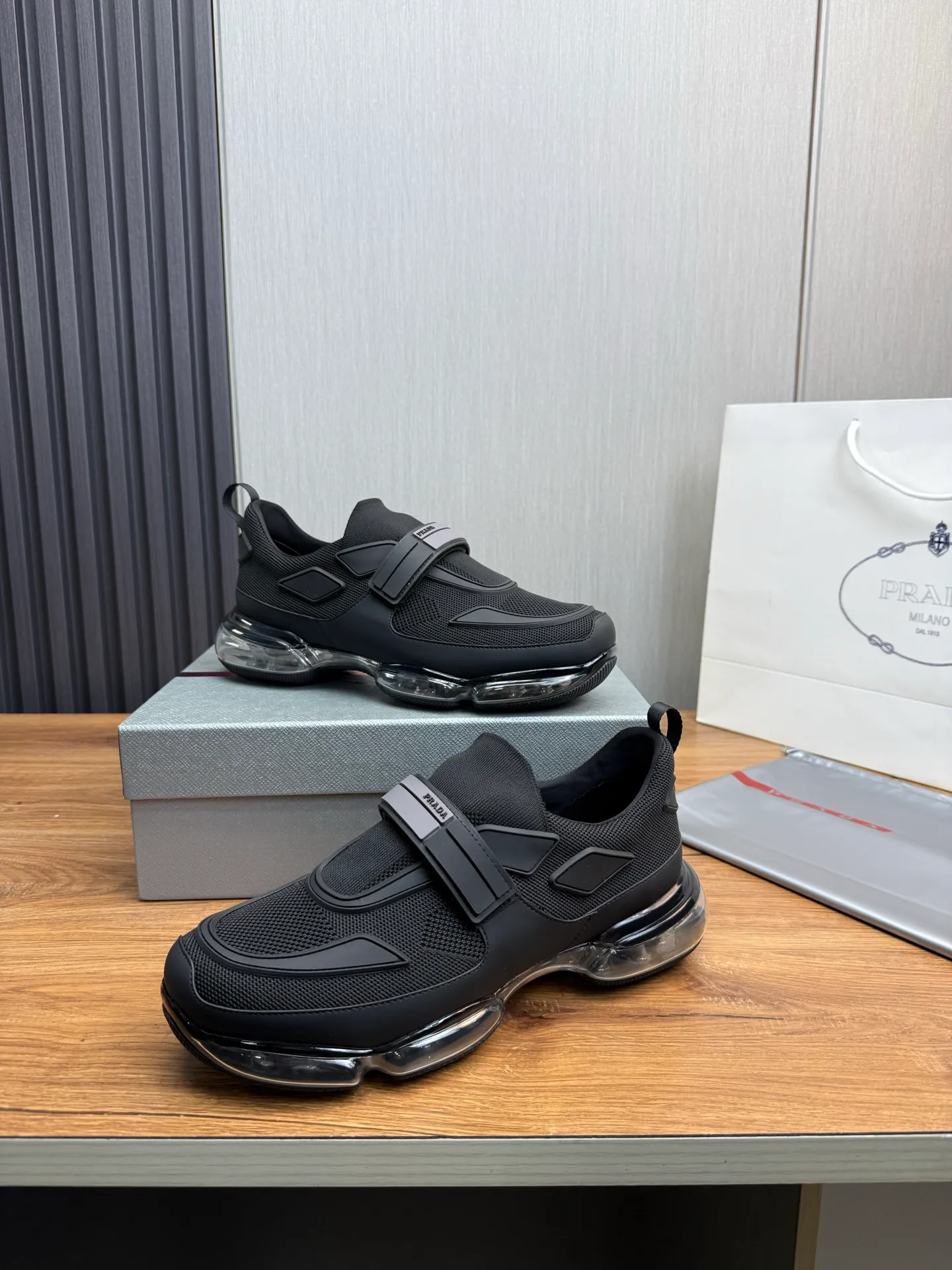 Men's shoes 💰640💰 [PRADA] Men's shoes are popular in the counter, high-quality shipments ✔️Official website synchronization, original fly-woven epoxy fabric + cowhide lining, 1⃣️ to 1⃣️ replica, original air-cushion original bottom, 38-45 (one size larger)